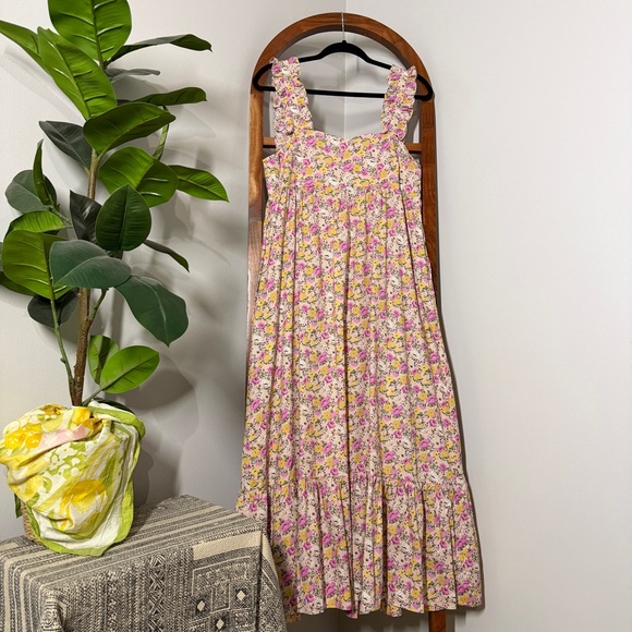 Tuckernuck Dresses & Skirts - Tuckernuck En Saison Pink MEDIUM Sleeveless 100% Cotton Floral Midi Dress